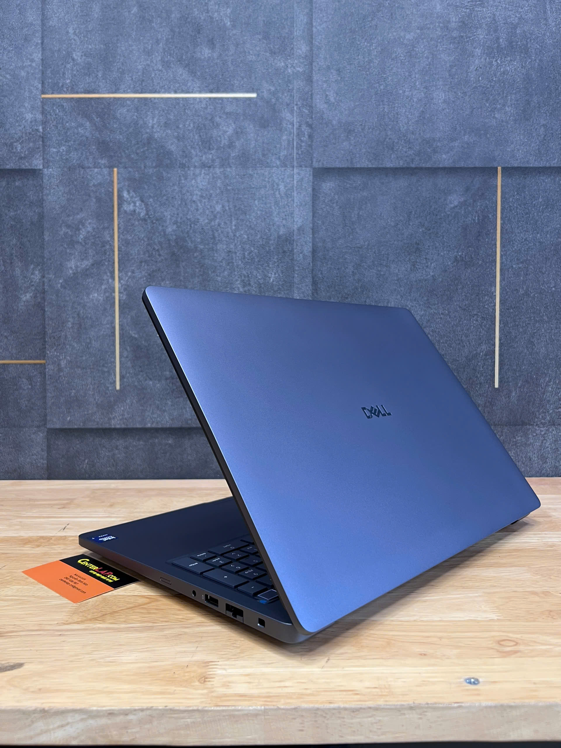 Dell Pro Max 16 MC16250 Core Ultra 7 265H RAM 64GB SSD 2TB NVIDIA RTX PRO 2000 Blackwell 8GB GDDR7, 16 inch FHD+(1920*1200)- Máy Like New