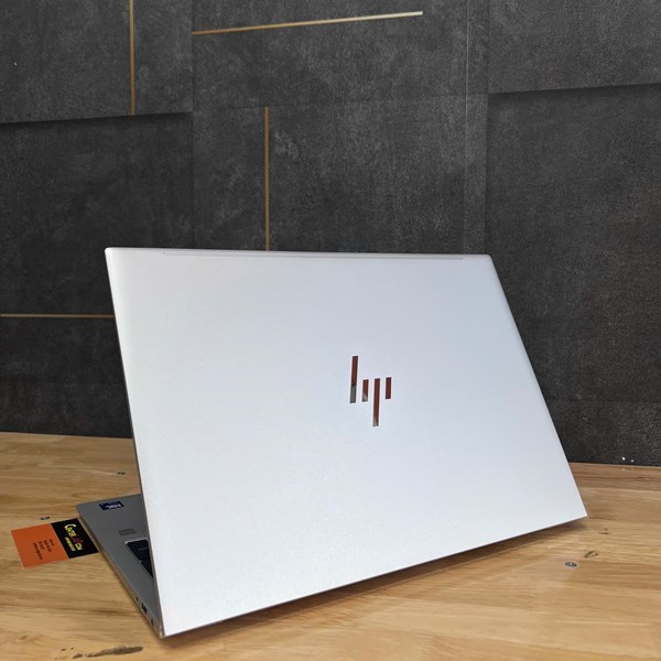HP EliteBook 860 G11 Core Ultra 7 155U RAM 32GB SSD 1TB 16inch FHD- Máy mới 99%